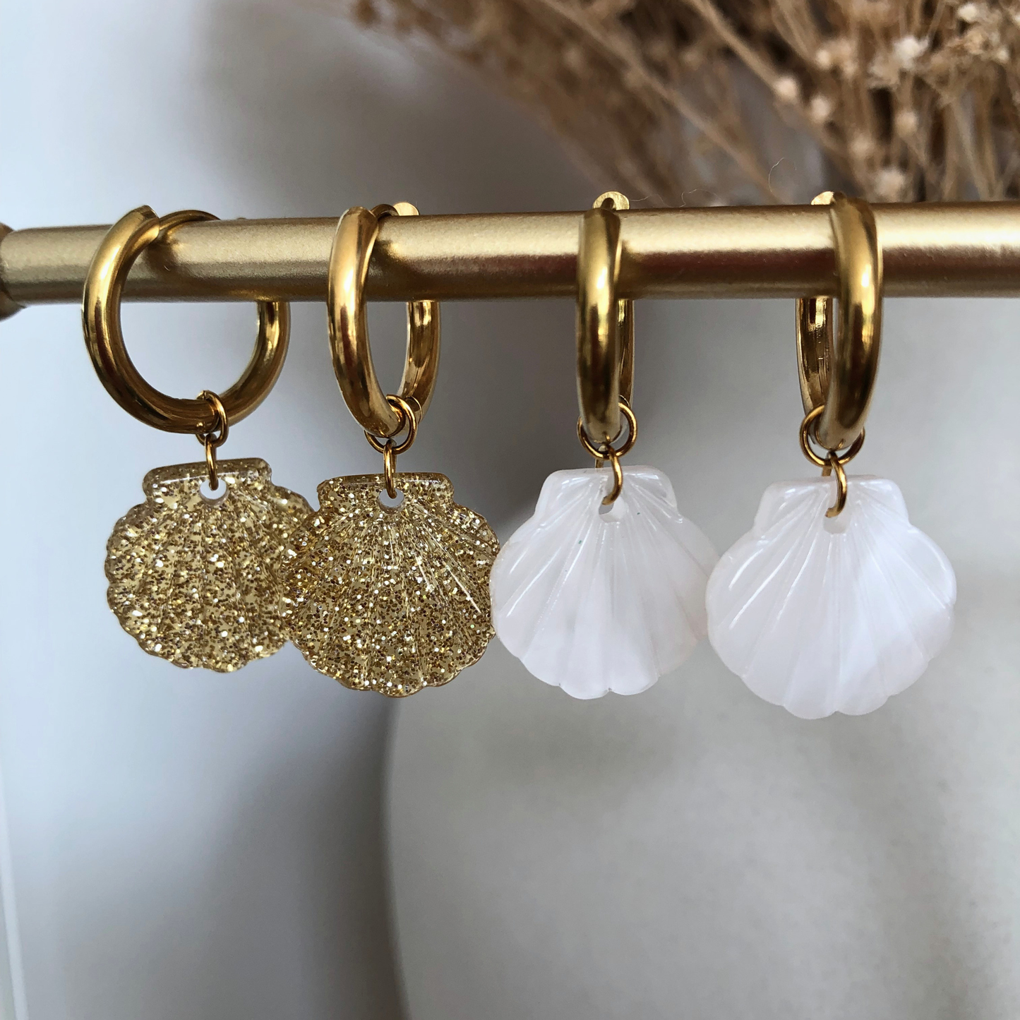 BOUCLES D'OREILLES LYA - créoles coquillage (2 coloris)