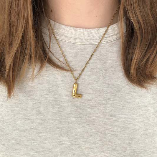 COLLIER MERYL - Chaîne torsadée avec lettre personnalisable